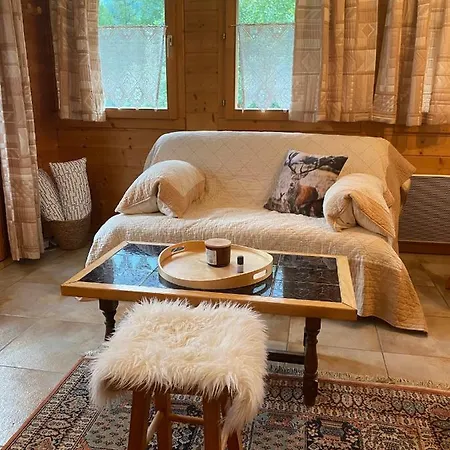 Chalet La Randonnee * 지날