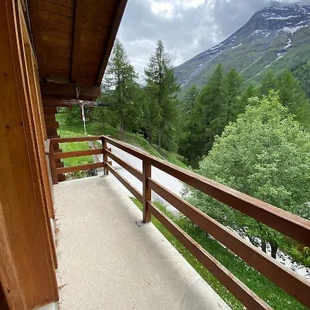 Chalet La Randonnee 木屋